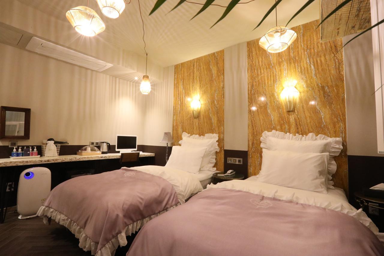 February Stay Gangseo Busan Eksteriør bilde